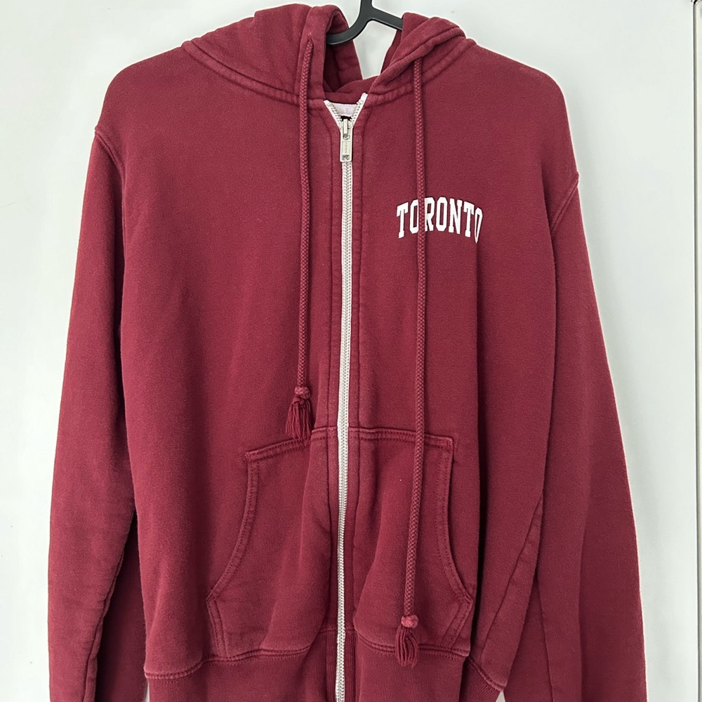 Brandy Melville Toronto Dark Red Hoodie - Picture 2 of 4